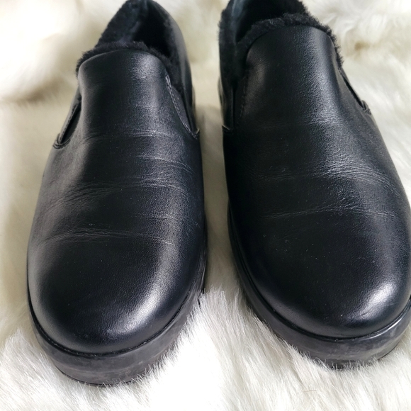 Prada fur lined slip ons - Picture 5 of 12